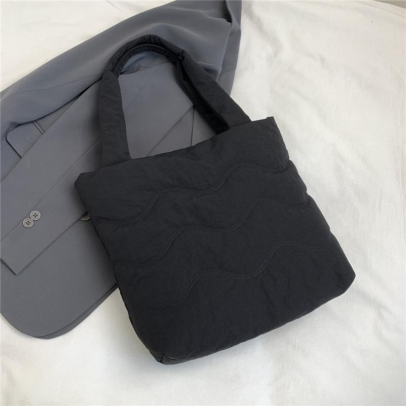 Minimalist Nylon Tote Bag for Women – Lightweight & Water-Resistant Design with Wave Stitching, Perfect for Daily Use