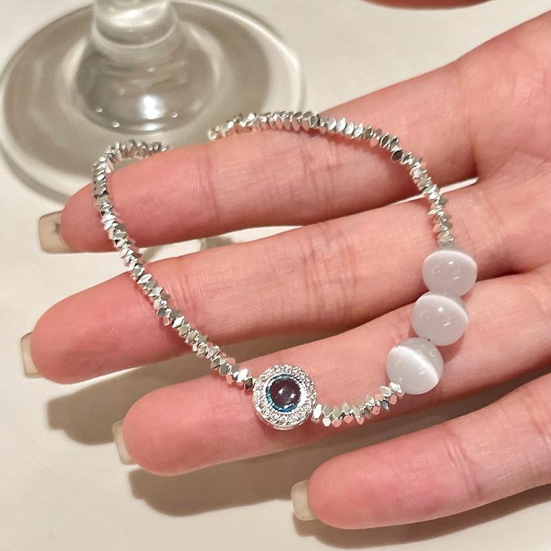 Vintage White Imitation Pearl Bracelet for Women Luxury Blue Crystal Zircon Round Bead Bracelet Wedding Jewelry Gifts