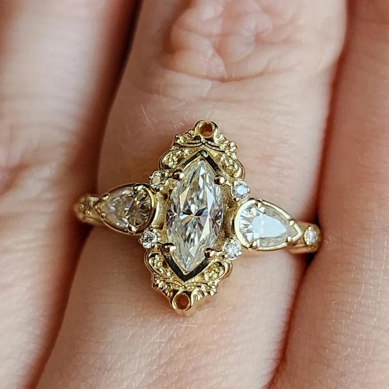 Huajie Women's Rhombus Cubic Zirconia Brilliant Rings Retro Gold Color Elegant Classic Banquet New  Fashion Tide