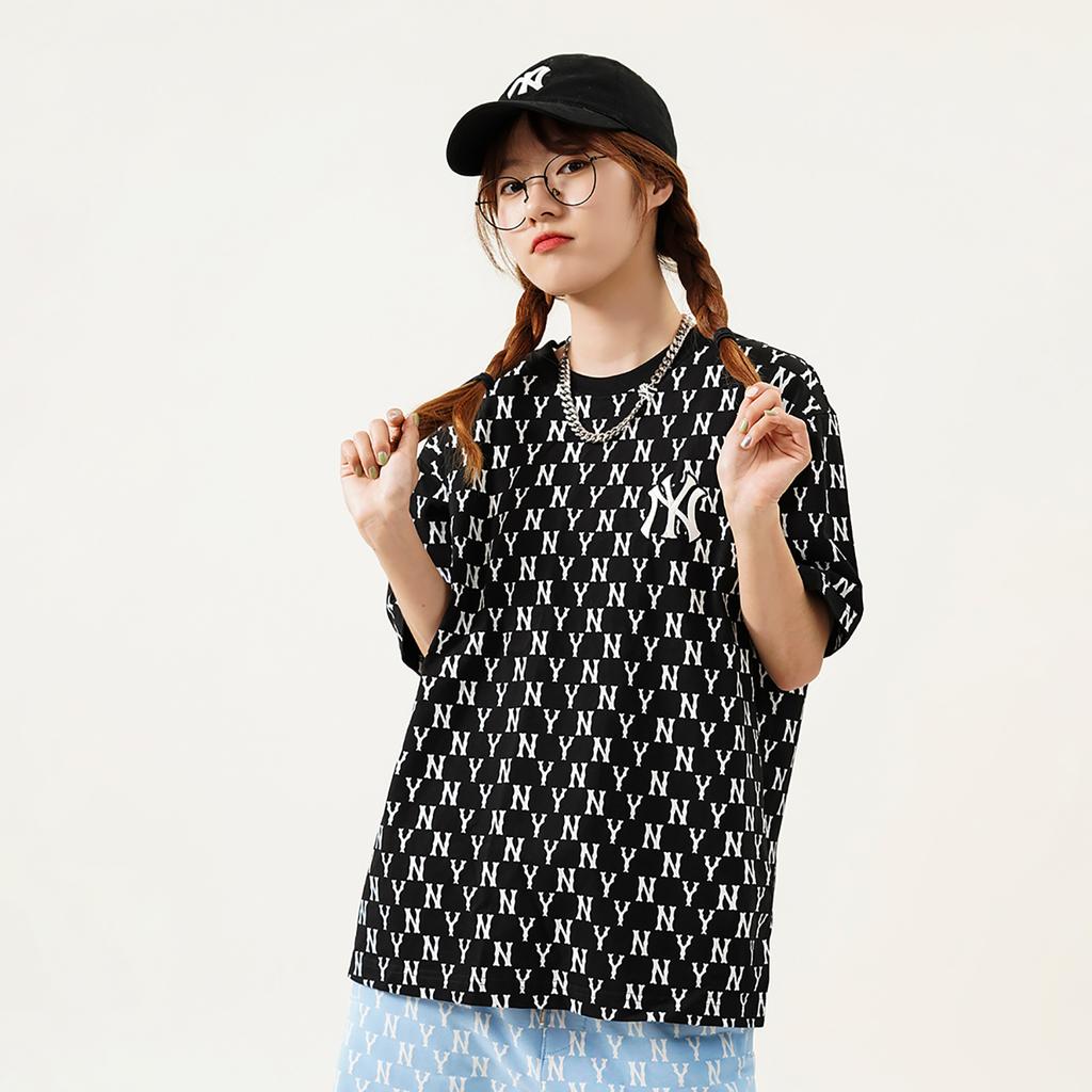 MLB New York Yankees All Over Print Graphic Crew Neck Short Sleeve T-Shirt Unisex Tops Black 3ATSM1023-50BKS