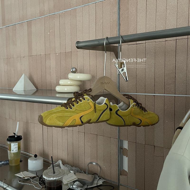 Platform-soled German training shoes women's autumn and winter 2025 new sports and leisure shoes inner height-increasing board shoes retro white shoes