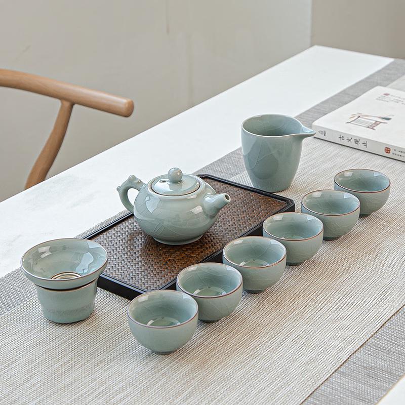 Chaxun Ge Kiln Celadon Tea Set
