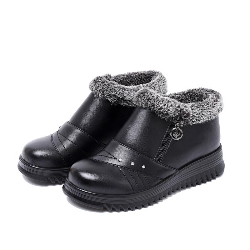 

Mom shoes winter new leather shoes soft sole soft surface non-slip middle-aged and elderly women s cotton shoes working elderly black middle-aged 41