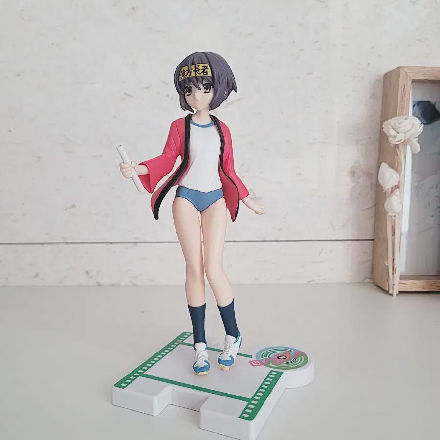 

Меланхолия Юки Судзумии Харухи Спортивная версия Красивая фигурка девушки