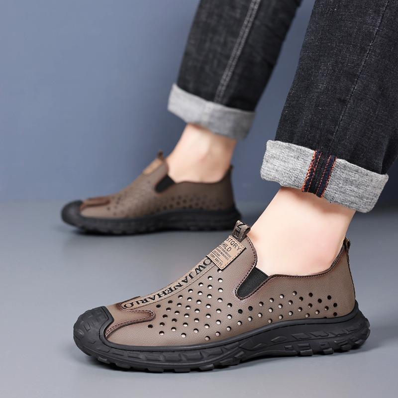 Fashion Fashion British Style Retro Hollowed-out Leather Men's Shoes Designer New Soft Sole Outdoor Beach Male Sandals Casual Man Shoes