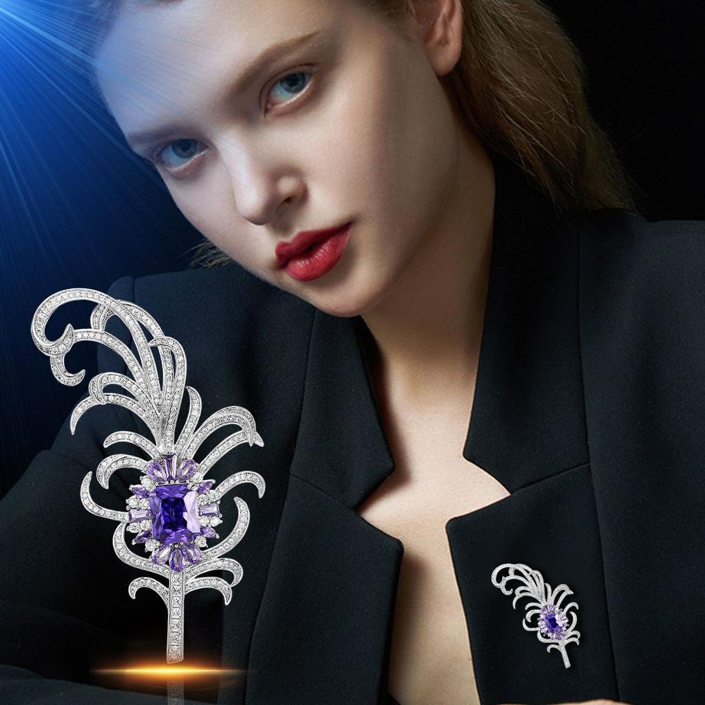 Design Temperament Lett Luksus Tung Industri Elegant Utsøkt Atmosfære Retro Fjærkåpe Brosje Anti-Lys Tilbehør