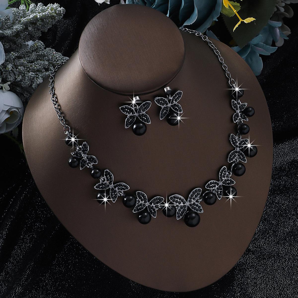 European Retro Court Style Decorative Necklace for Women - Short Spring/Summer Trendy Light Luxury Accessory