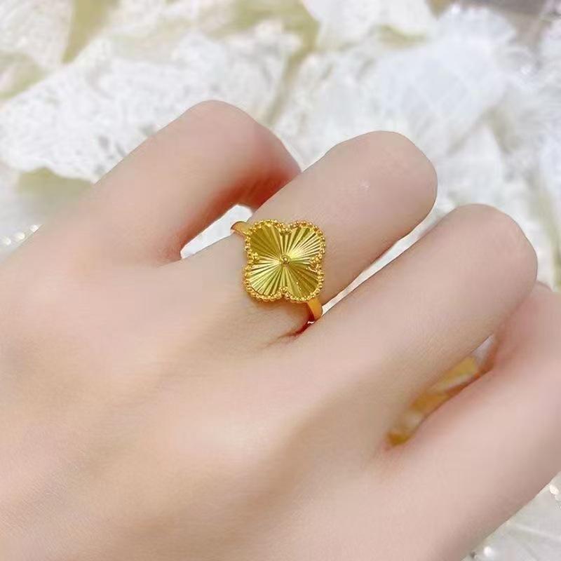 Adjustable Diamond-Shaped Golden Four-Leaf Clover Ring for Women – Niche Gold Ring