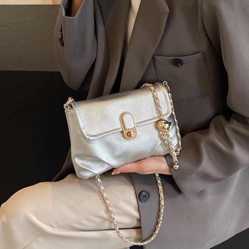 

Однотонная сумка через плечо с цепочкой и клапаном, женские сумки с вышивкой, повседневные сумки через плечо для женщин, повседневного использования серебряный