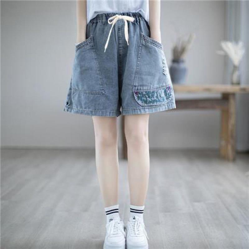 Pantaloncini di Jeans Estivi da Donna Nuovi Pantaloni Casual Larghi da Donna Perforati Ricamati Giuntati