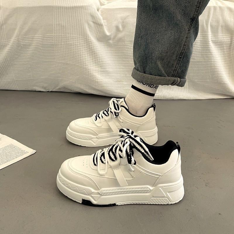 Beliebte Hongkong-Style Plateau Guochao Board Schuhe Damenschuhe 2025 Frühling und Herbst neue Nische vielseitige Freizeitschuhe Sport weiße Schuhe