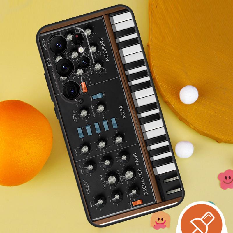 

Vintage Synth Synthesizer Phone Case For Samsung Galaxy S25 Ultra S24 S23 S22 Ultra S9 S10 S20 Plus S21 FE Funda Cover Note 20 Ultra