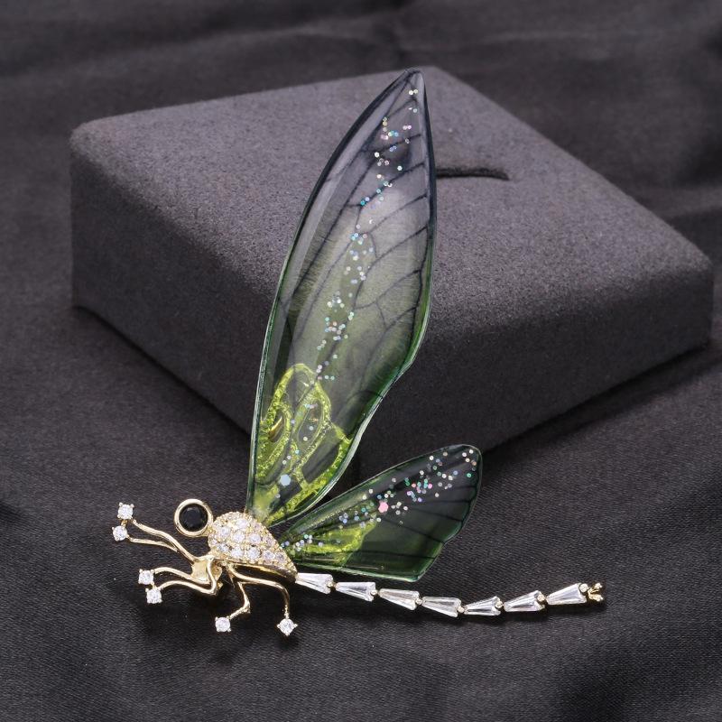 Blucome Neue Zirkon Libelle Brosche Persönlichkeit Acryl Transparent Flügel Insekt Pin Frauen Geschenk Schmuck