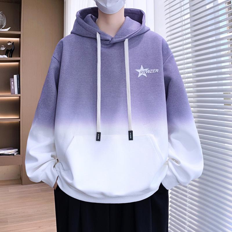 Men's Fleece-Lined Gradient Crew Neck Long-Sleeve T-Shirt: Loose, Casual, Trendy Style for Teenagers—Perfect for Autumn and Winter.