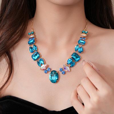 Irregular Geometric Necklace Set with Diamonds Light Luxury High-end Fashionable and Versatile Accessories