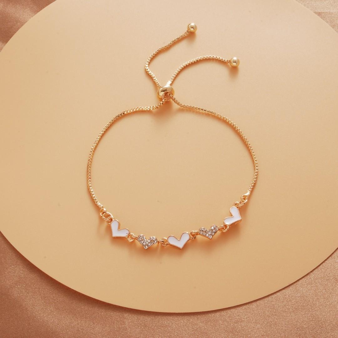 

Women Simple Style Adjustable Love Heart Crystal Bracelet one size