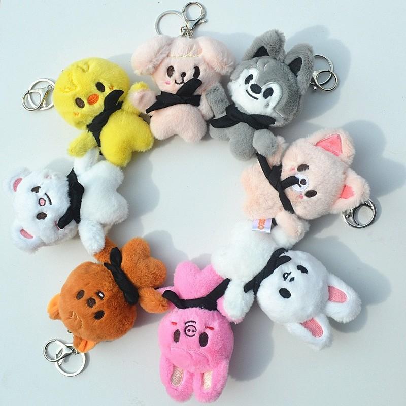 Stray Kids Children'S Plush Keychain Magnetic Suction Face Holding Pilot Doll Shawl Scarf Pendant Children'S Toy Gift