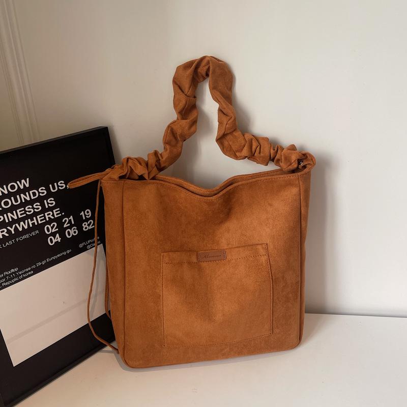 

Fashion casual messenger bag autumn new shoulder bag large capacity versatile fashion messenger bag коричневый