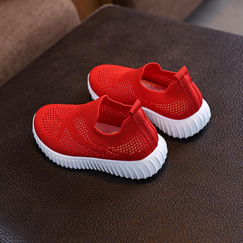Scarpe da Bambino in Maglia Traspirante Suola Flessibile Leggera Slip-On Calzature Morbide Comode per Bambini Piccoli e Neonati