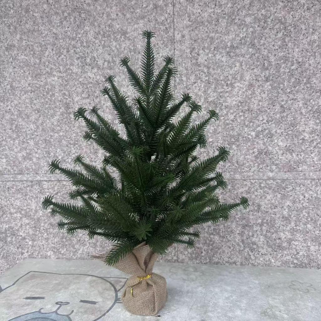 2025 Eco-Friendly Christmas Tree 60cm with Burlap Base