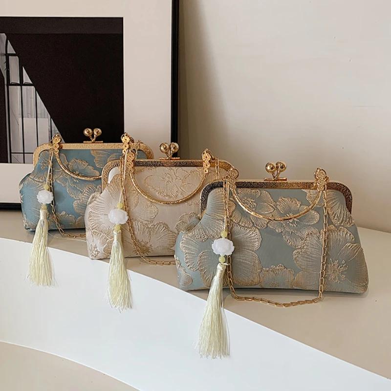 Vintage Embroidered Shoulder Bag Elegant Retro Tassel Small Square Wedding Party Handbag Luxury Designer Women Evening Clutch