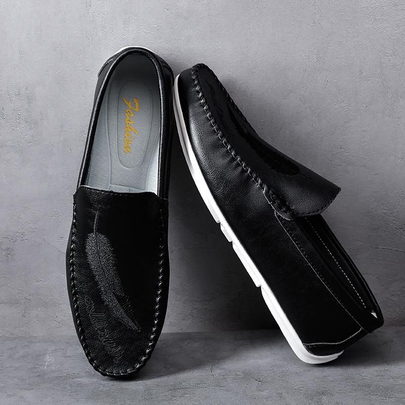 2025 Lightweight Loafers Men Handmade Leather Casual Shoes for Men Driving Flats Slip-on Shoes Man Moccasins Mens Boat Shoes