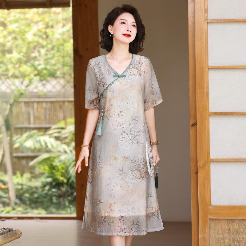 Stilvolles Qipao-Kleid für Frauen mittleren und höheren Alters, Sommer 2026 - Neuer chinesischer Stil Rock