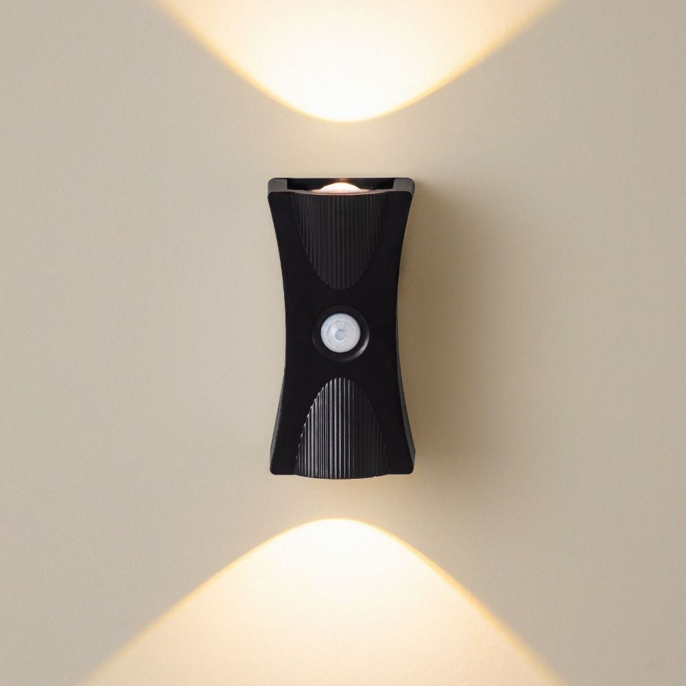 Adjustable Brightness LED Wall Lamp 3 Color Magnetic Base Motion Sensor Light Wireless ABS Body Human Induced Atmosphere Light
