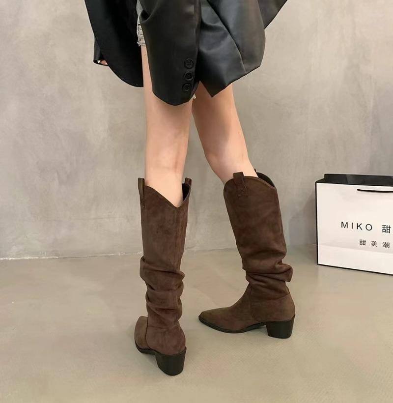 

Мода 2024 года, женские новые модные ботинки до середины икры, женские осенние туфли с острым носком, плиссированные, на низком каблуке, длинные женские туфли 38 коричневый