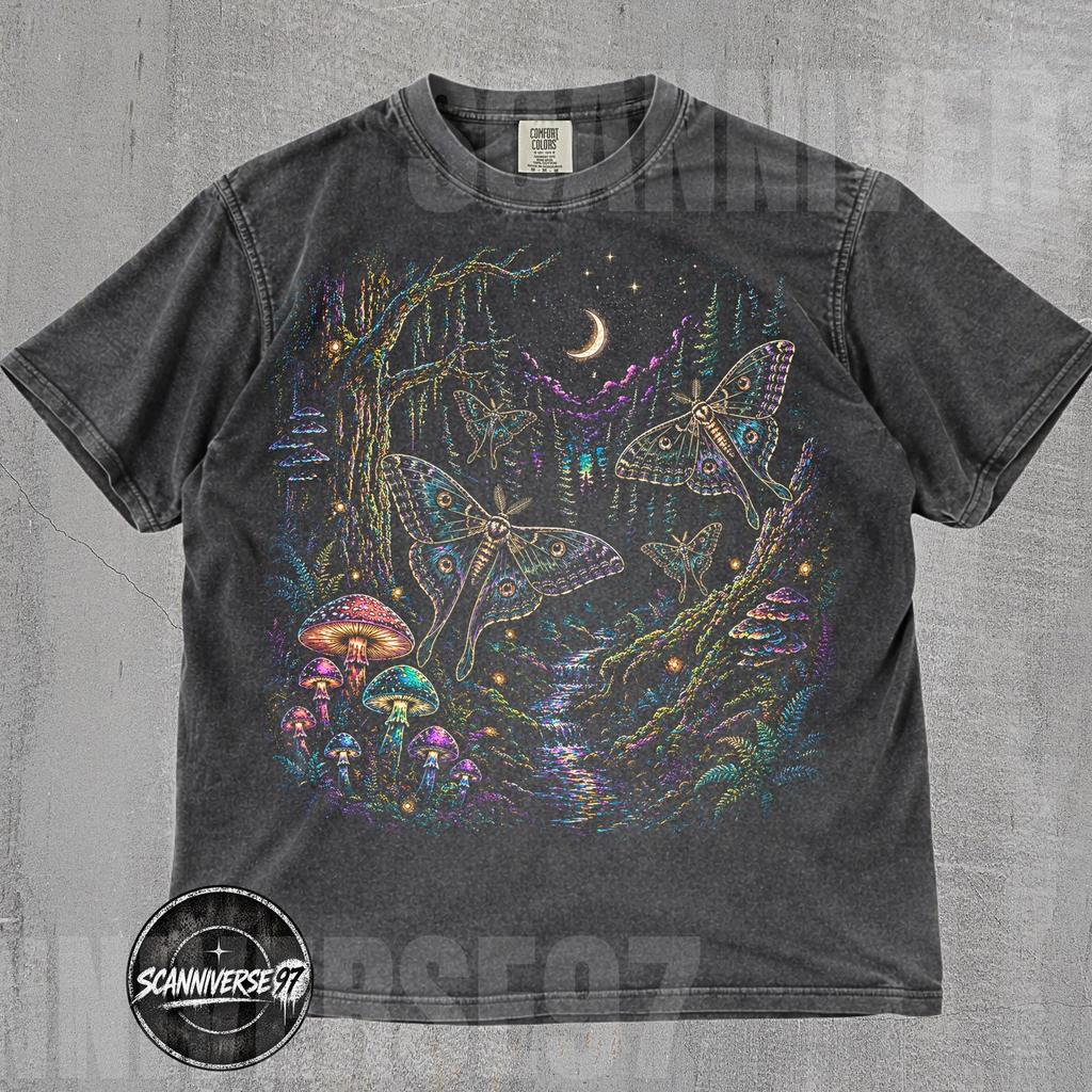 Vintage 90s Moth T-Shirt,Dark Academia Nature Tee,Woodland Aesthetic Tee,Botanical Graphic Tee,Witchy Nature Graphic Shirt