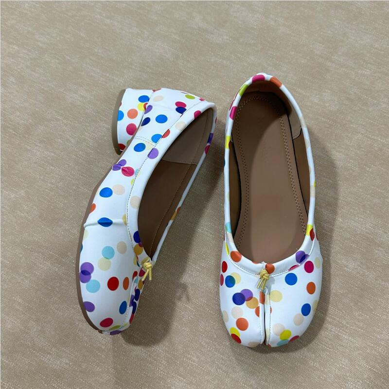 Women's Chunky Heel Mary Jane Split-Toe Shoes: New Retro Pleated Design Ballet Flats