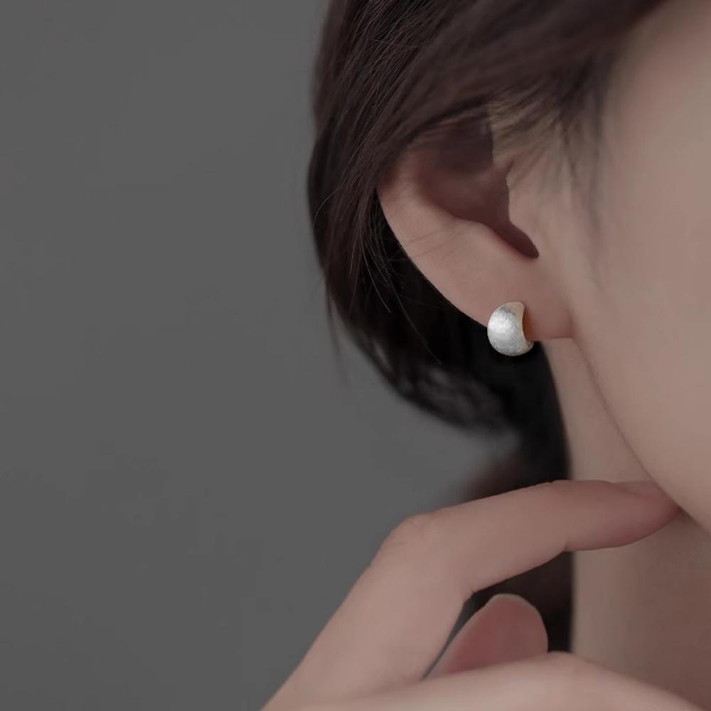 Real 925 Sterling Silver Brushed Curved Surface Mini Hoop Earrings For Women Party Classic Fine Jewelry Small Niche Accessories