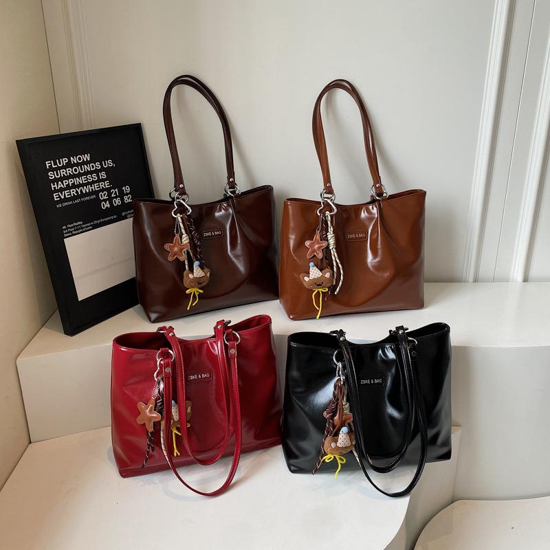 Neuer Trend 2025 dieses Jahr beliebte Mode Schulter Damenhandtasche vielseitige Pendler Tragetasche einfache Pendler Internet-Berühmtheit Tasche