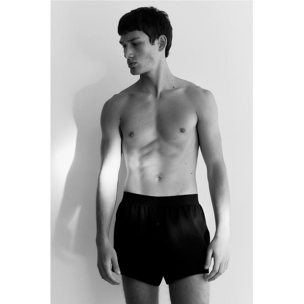 H M Xtra Life 2 Piece Rose Set Black