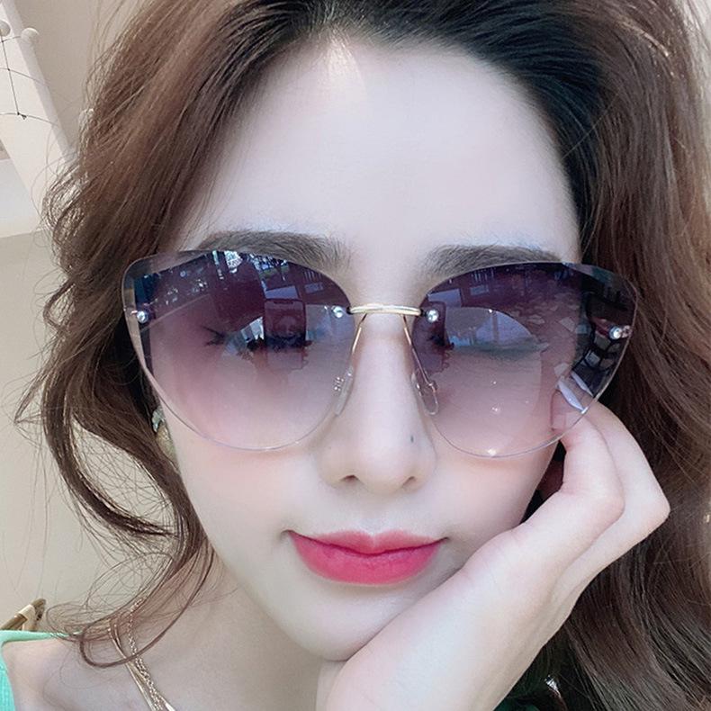 European & American Rimless Cut-Edge Sunglasses: Street Style Ocean Film Fashion прозрачный белый
