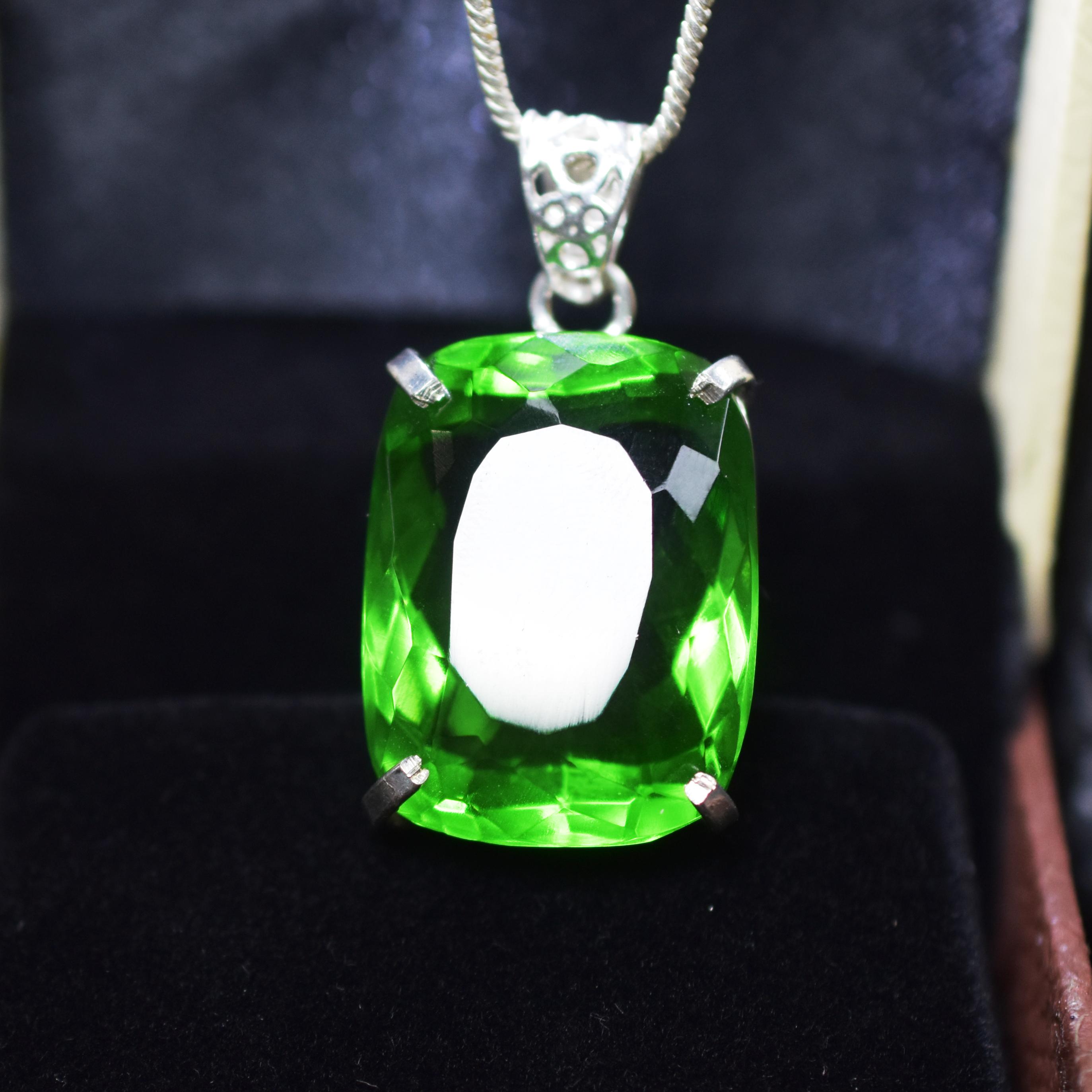 

925 Sterling Silver Green Emerald Pendant Cushion Natural 91.2 Ct Gems CERTIFIED my-399-k 29.2 mm approx синій