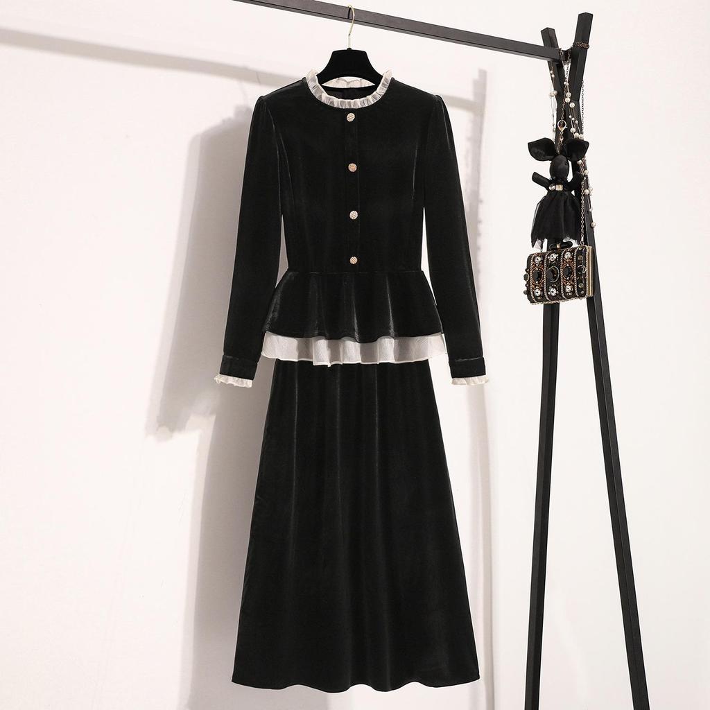 Plus Size Women's Autumn & Winter High-End Loose Top with Black Skirt Two-Piece Set