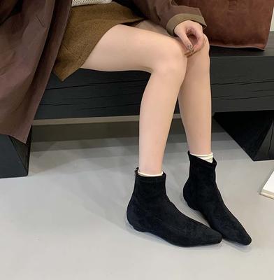 2025 nuevas botas cortas de otoño e invierno de punta y suela plana para mujer, botas finas de gamuza versátiles, botas elásticas versátiles, botas cortas versátiles para mujer