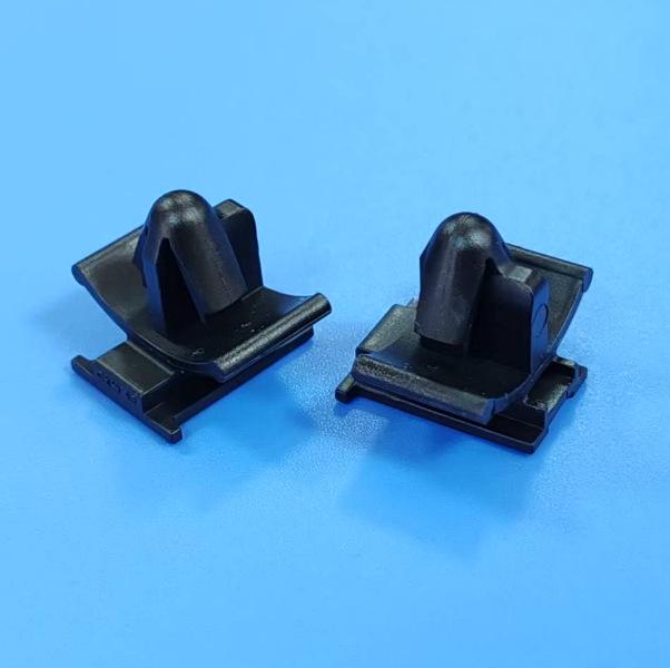 

Snap-in Domestic Wire Connector Clip 010393