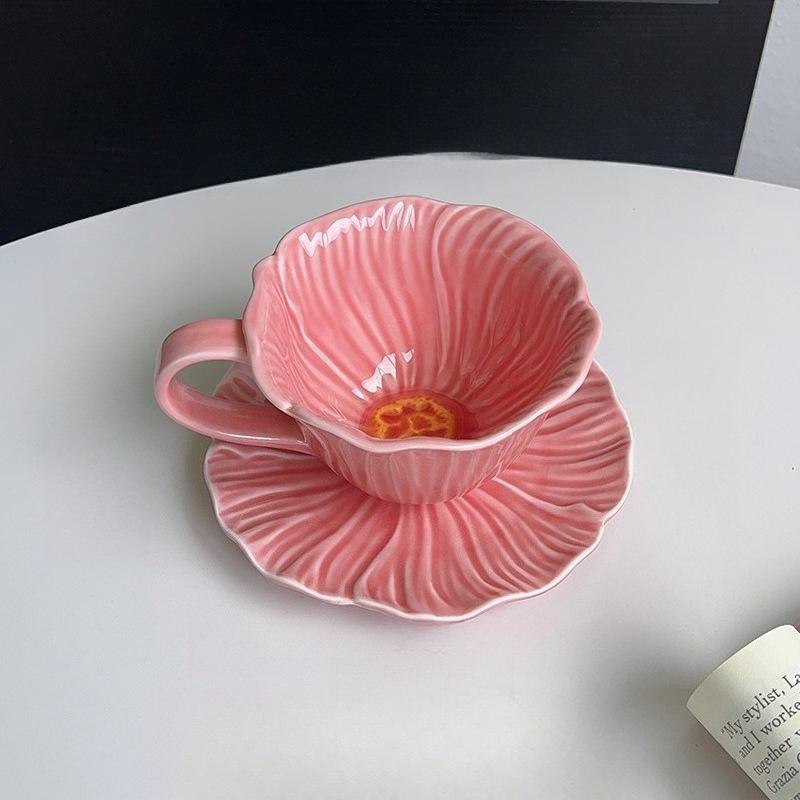 Creative Hand Painted Underglaze Flower Ceramic Coffee Cup and Plate French Retro Petal Afternoon Tea with Cup and Plate Gifts