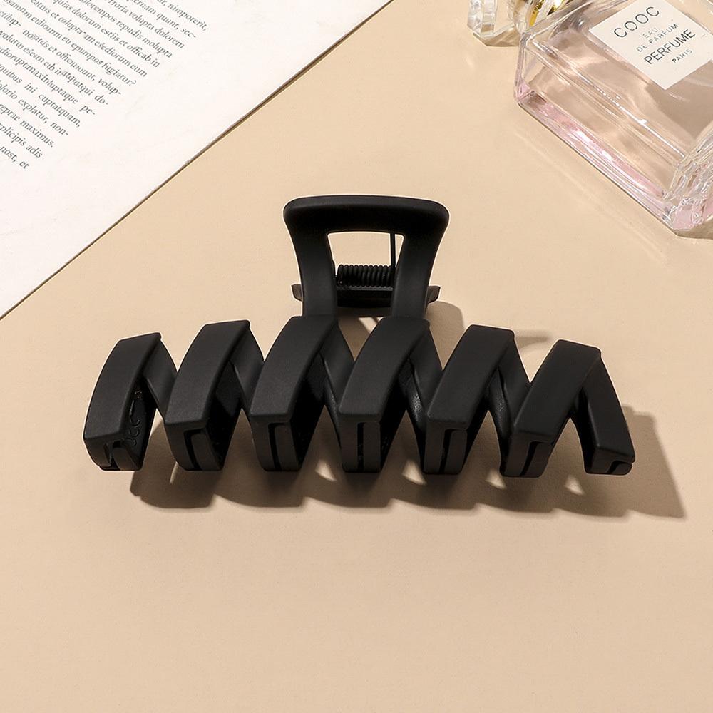 38Styles Geometry Women's Hair Claw Coffee Beige Large Thick Hair Clip Crab Korean Big Small Hairpin Femme Girl Hair Accessories