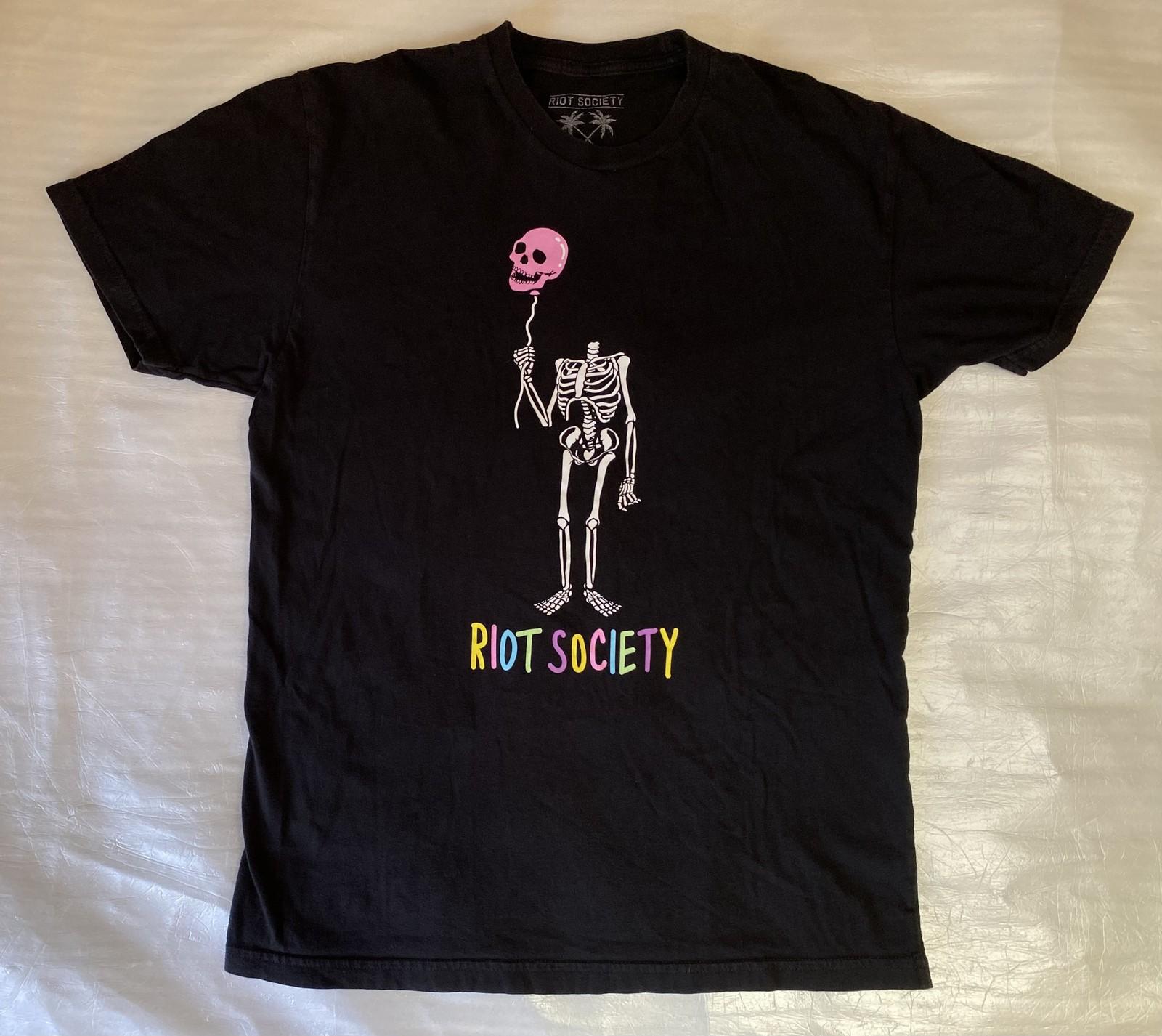 Riot Society Men s Black Skeleton Balloon Graphic Size L Streetwear Unisex T-Shirt S