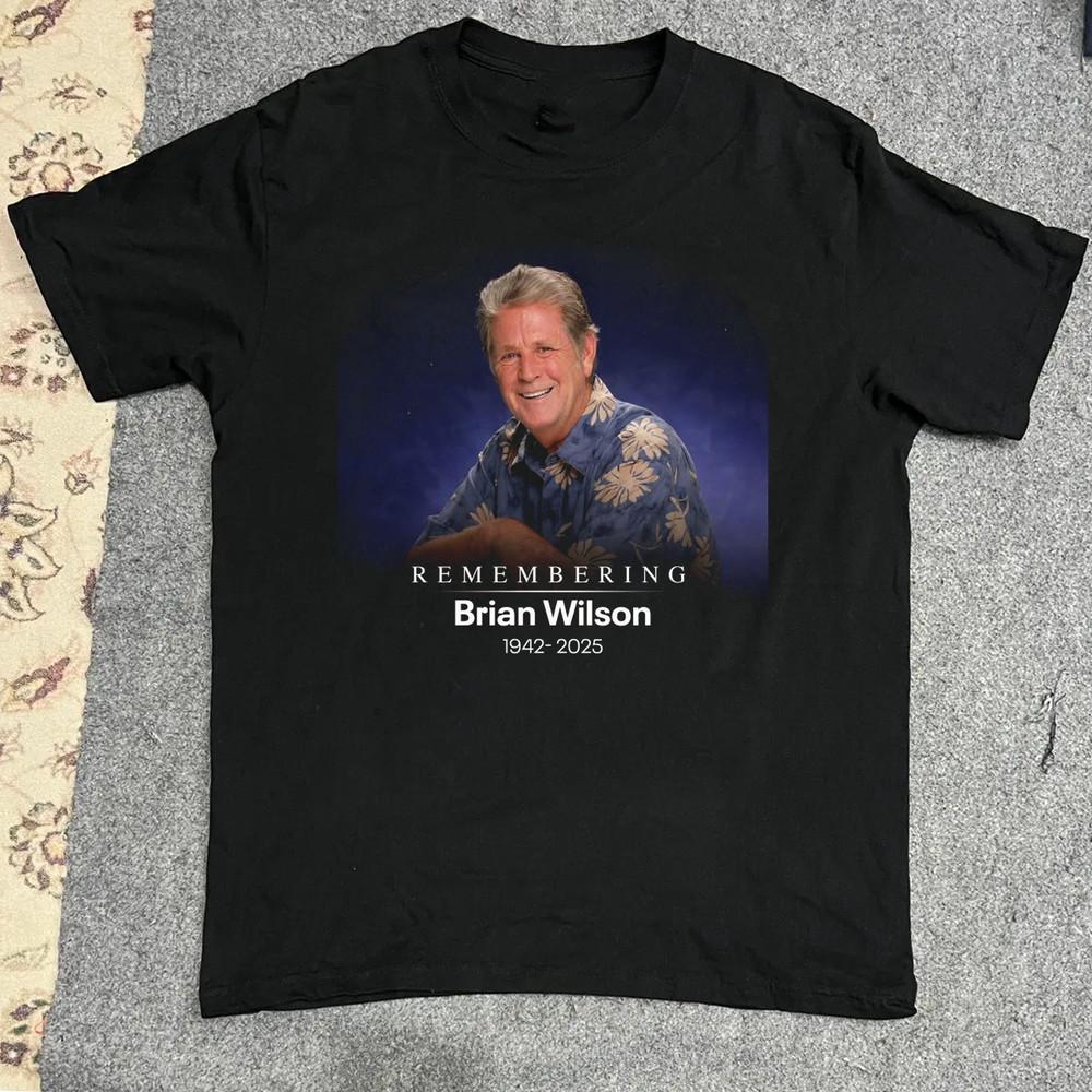 Remembering Brian Wilson 1942-2025 The Beach Boys Band T Shirt Black AR1364 Unisex T-Shirt XXXL