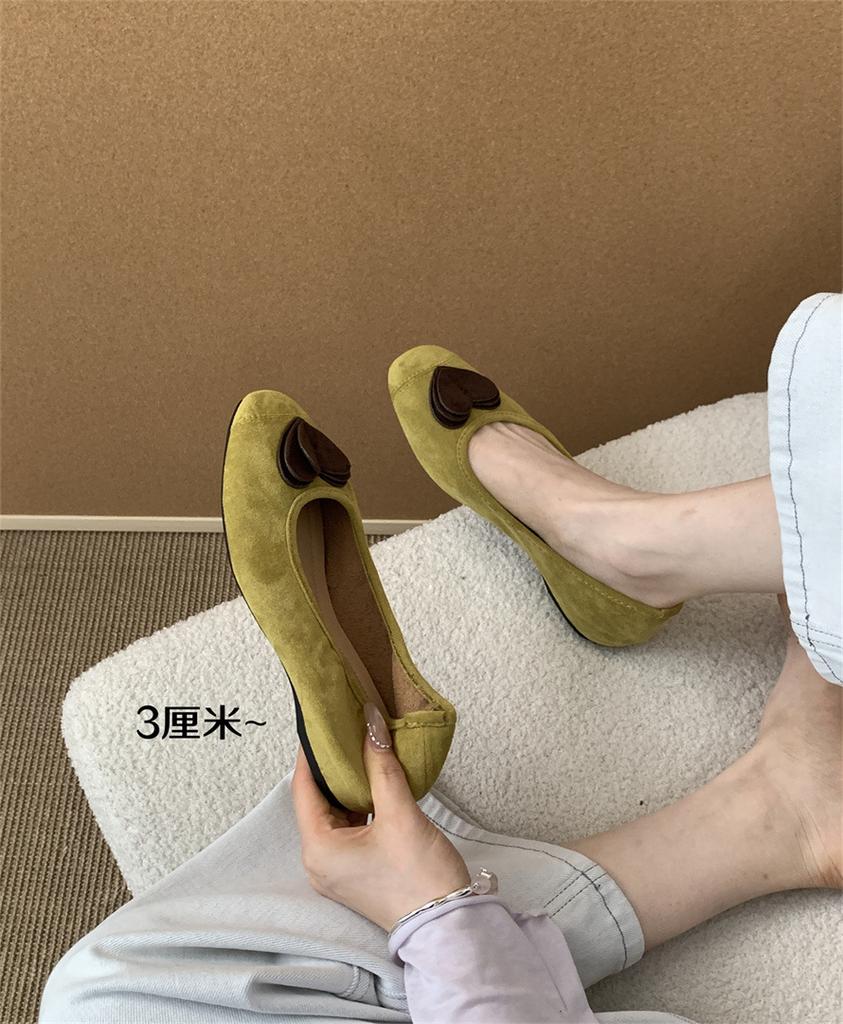 Giant Soft Original Factory No Standard Flat Bottom 2025 New Sheepskin Simple Love Casual Comfort Single Shoes Commuting Versatile Women