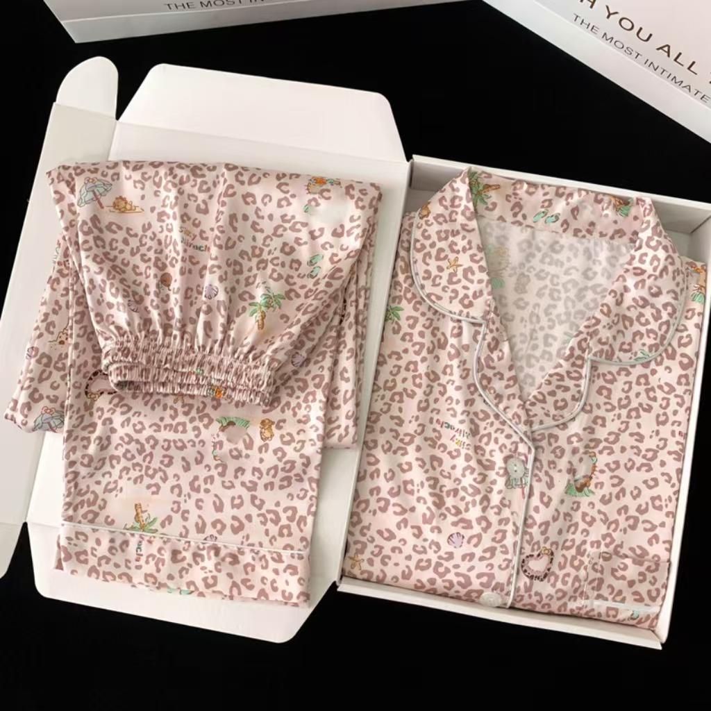 Spring and Autumn Ladies Sexy Leopard Print Pajamas Homewear Set of Ice Silk Pajamas Women Long-Sleeved Long Pants Homewear