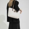 Casual Tote Bag For Women With Pu Material And Vintage Print For Daily Use