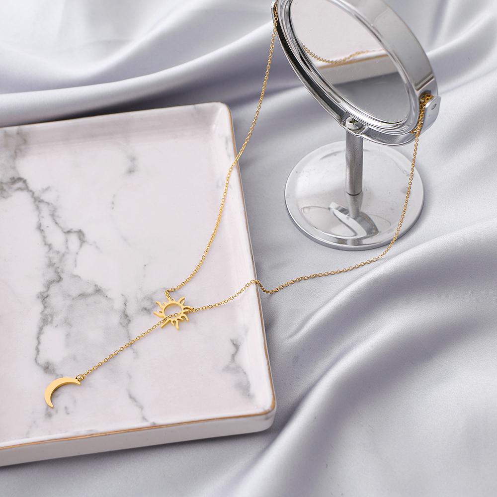 2022 Neue Edelstahl Sonnen-Totem- und Mond-Halskette für Frauen Modisch Exquisit Sommer Must-Have Party Für Freund Zirkon