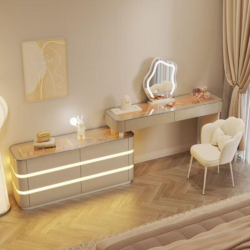 Elegant Solid Wood Vanity Table with Integrated Mirror and Drawers for Bedroom