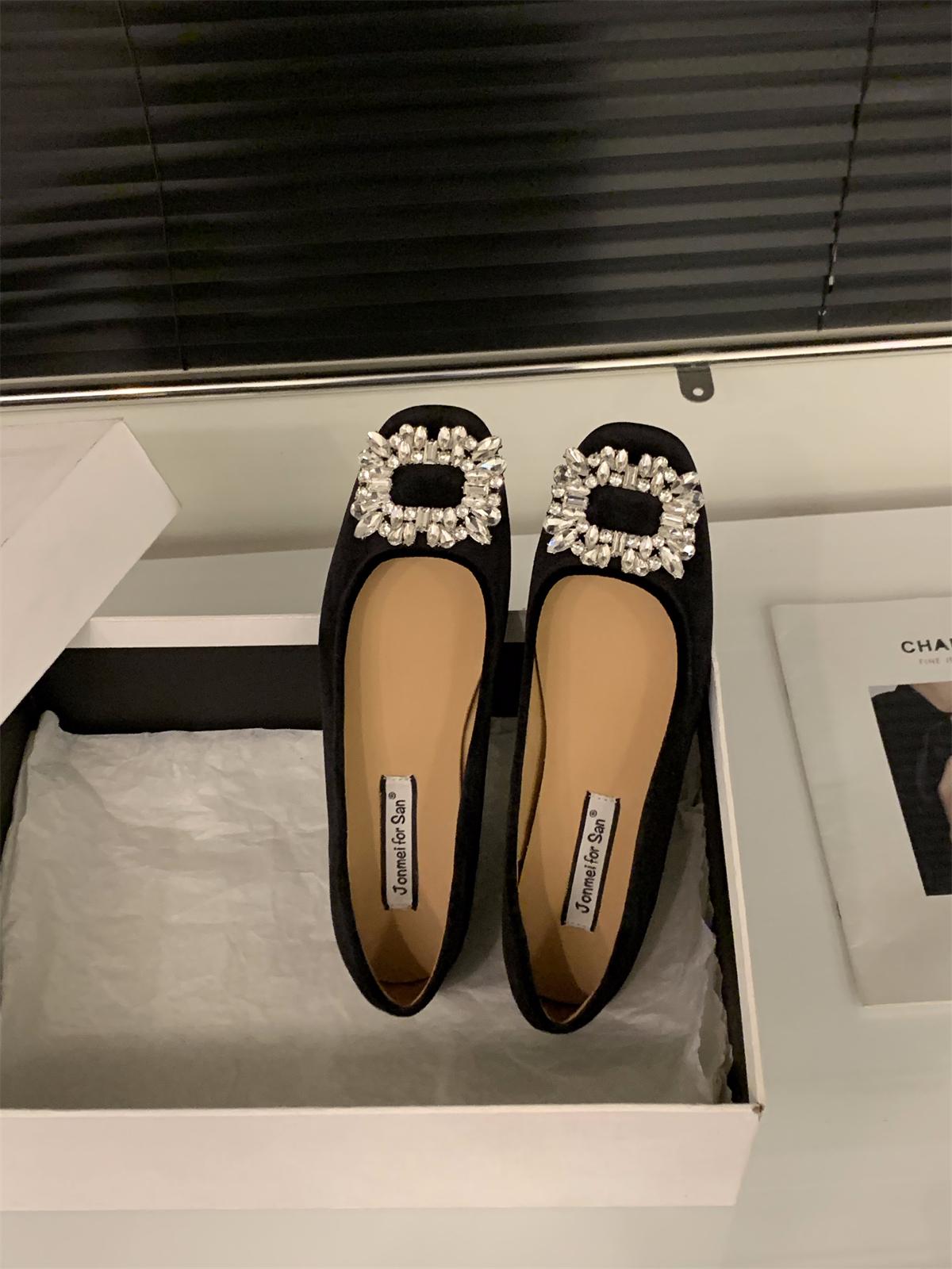 

Внутренняя часть из замши со стразами, французские маленькие одинарные туфли, женская обувь, новые весенние и осенние вечерние туфли 2025 года, черные туфли для поездок на работу 35 чёрный