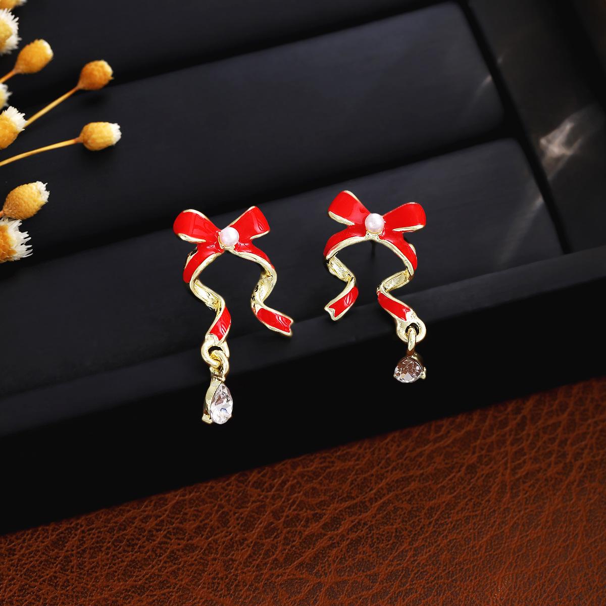 

Red Ribbon Bow Diamond Stud Earrings, Sweet Niche Design In Autumn And Winter, Simple Woman